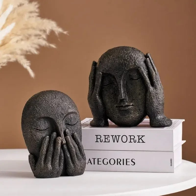 MINDFUL MOMENTS - SCULPTED HEAD DECOR