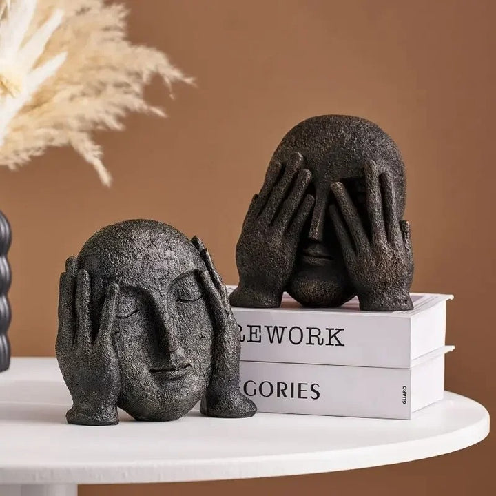 MINDFUL MOMENTS - SCULPTED HEAD DECOR